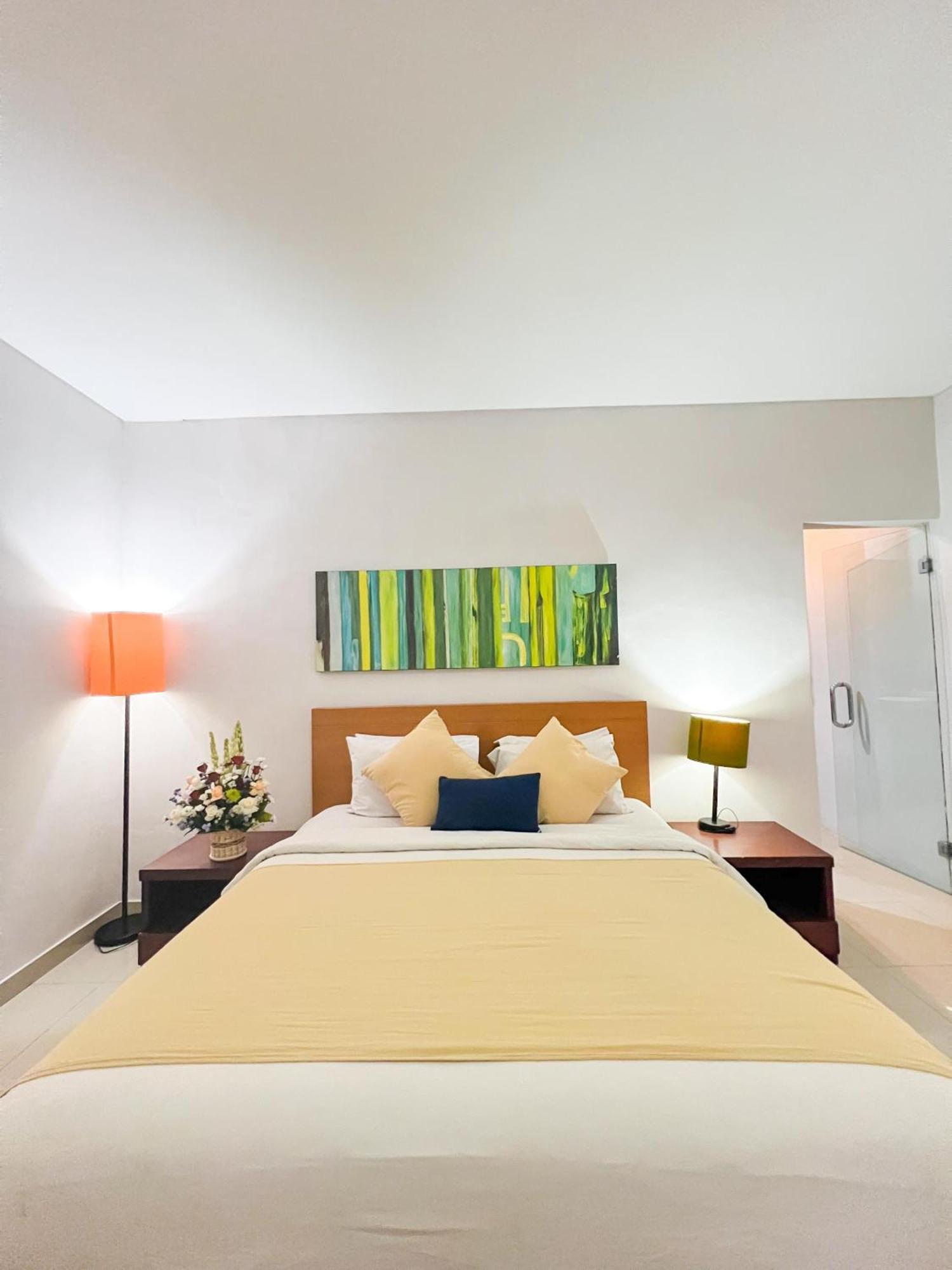 แอปเปิ้ลวิลลาแอนด์อพาร์ตเมนท์ Hotel เกอโรโบกัน ภายนอก รูปภาพ